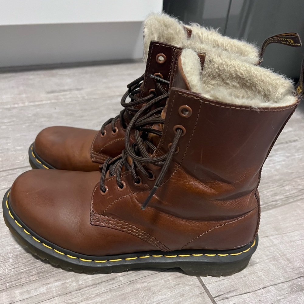 Doc Martens Women’s US41 Brown Winter Boots